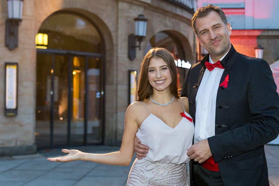 Cathy Hummels (31) moderierte 2018 mit René Kindermann (43) die "Hope-Gala" im Schauspielhaus.