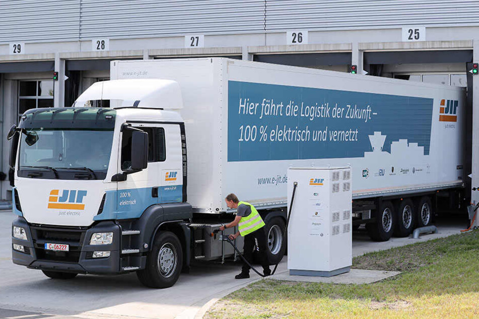 So sehen sie aus, die neuen Elektro-Lkws, die bald vielleicht in ganz Deutschland unterwegs sein werden.