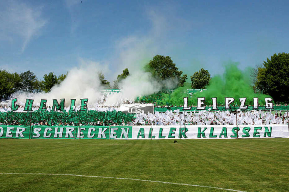 Choreographie vor dem Anpfiff im Alfred-Kunze-Sportpark.