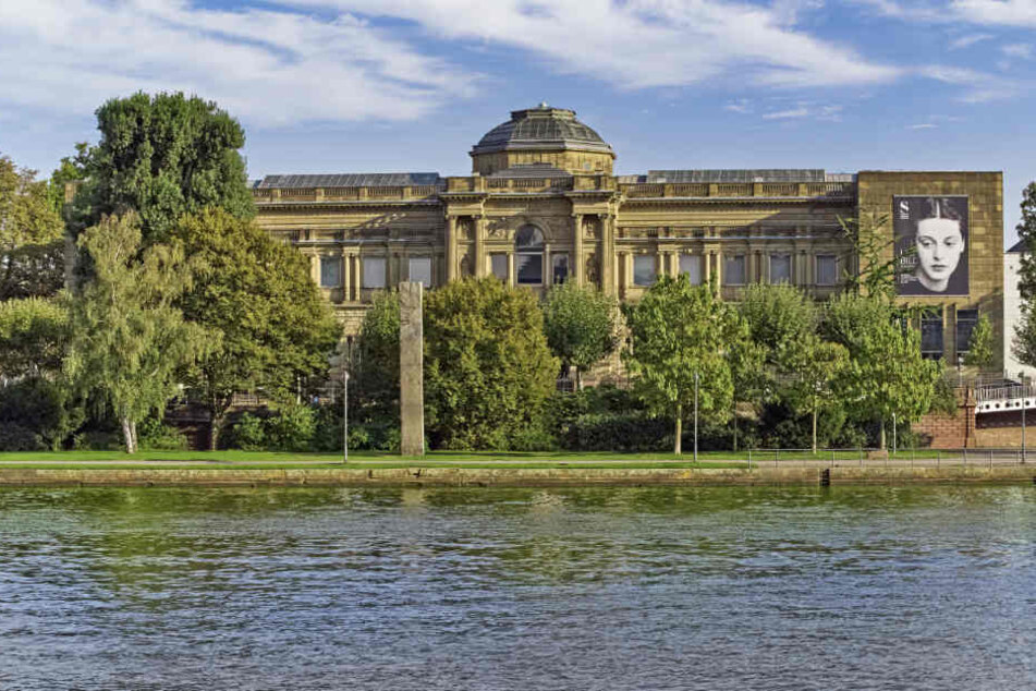 Die Betroffenen können alle städtischen Museen kostenlos besuchen, so auch das Städel Museum.
