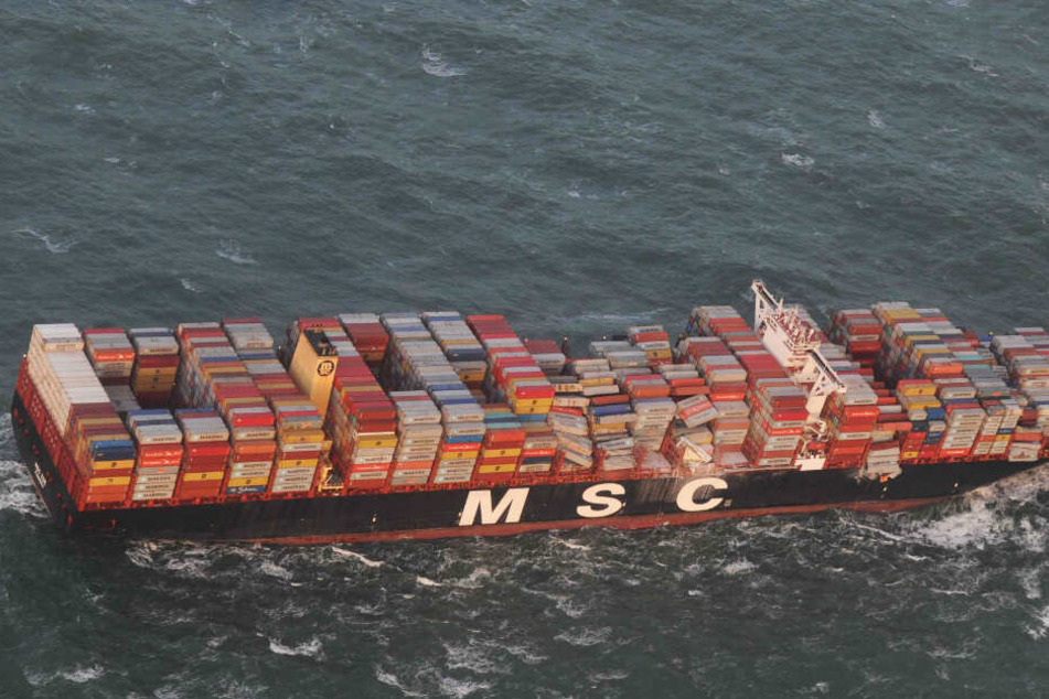 Die MSC Zoe verlor bei einem Sturm auf der Nordsee Anfang des Jahres fast 300 Container.