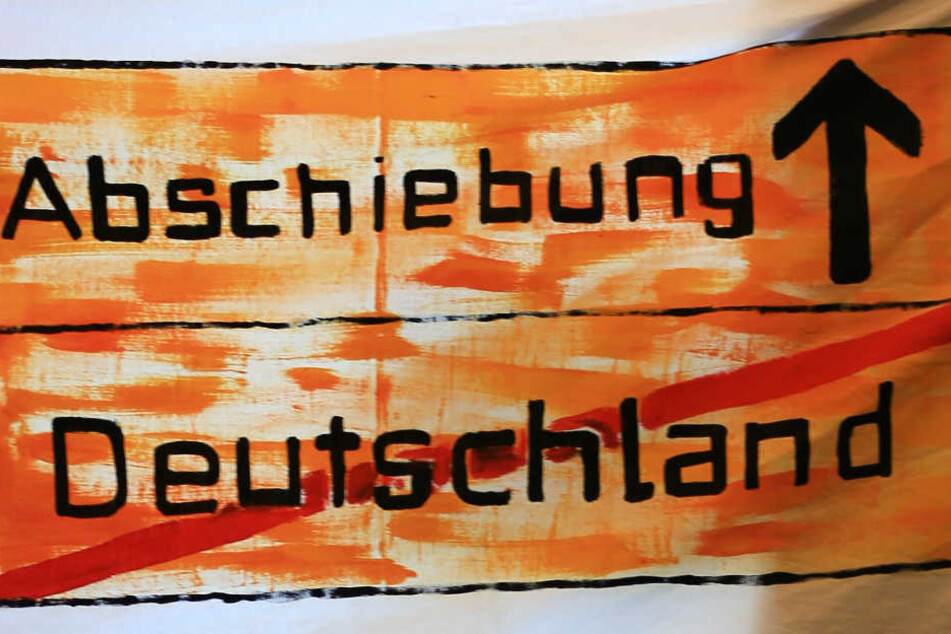Während die SPD auf eine schnelle Lösung hofft, wollen die Linken die Nutzung eines Abschiebegefängnisses verhindern. (Symbolbild)
