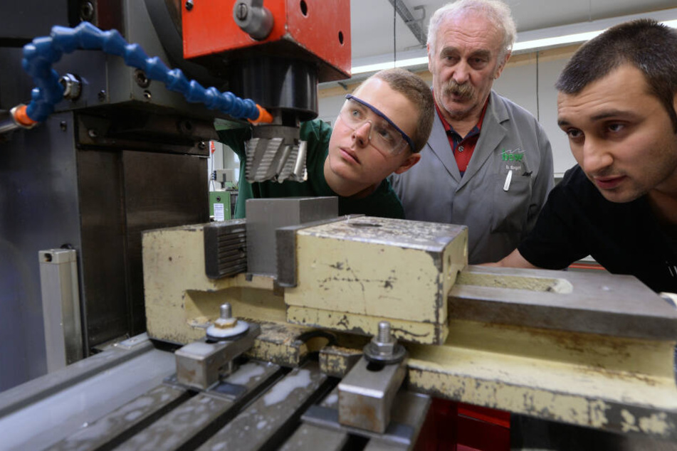 44 Prozent der ostdeutschen Maschinenbau-Unternehmen konnten in diesem Jahr nicht alle geplanten Ausbildungsplätze besetzen.