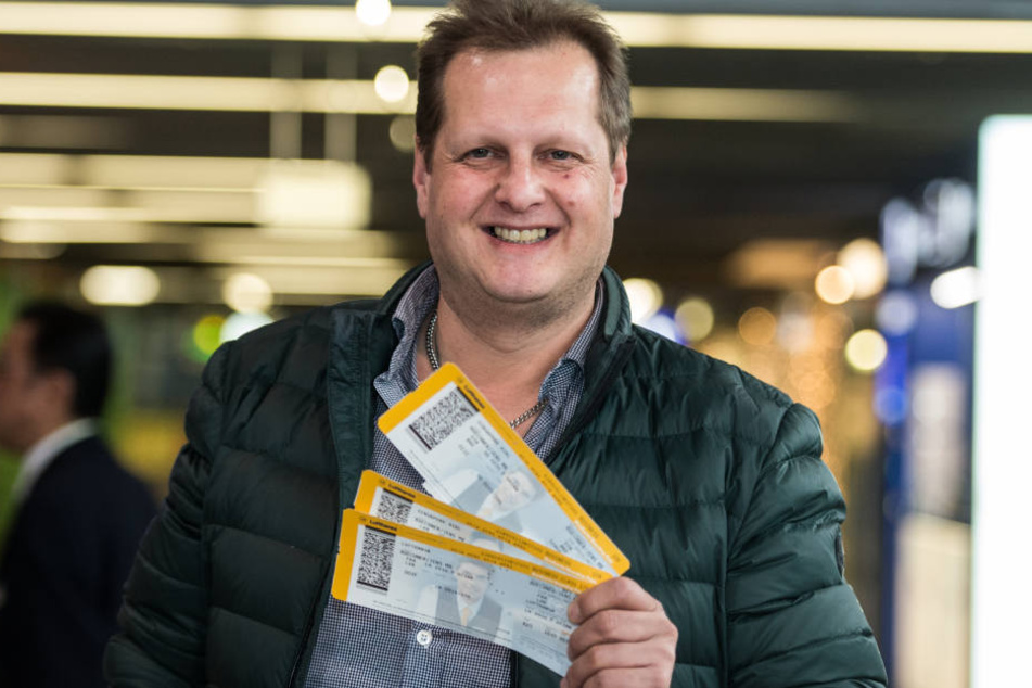 Schon im Dschungelcamp plauderte Jens Büchner aus dem Nähkästchen. Bald ist er im "Sommerhaus der Stars" zusammen mit Daniela zu sehen.