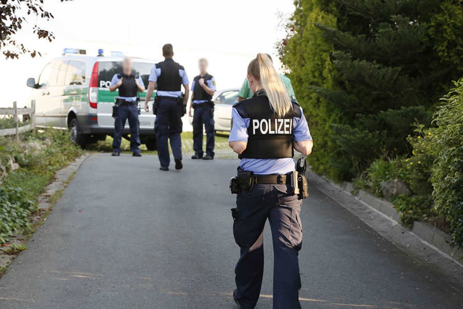 Die Tatortgruppe des Landeskriminalamtes Sachsen ist derzeit im Einsatz.