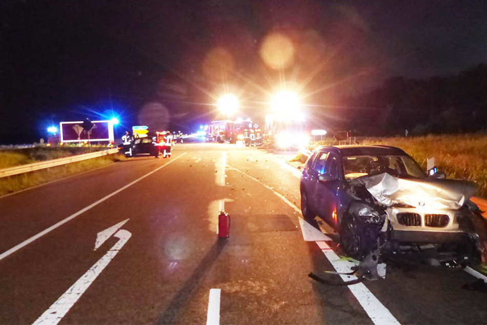 Die beiden Autos waren nach dem Zusammenstoß nur noch Schrott.