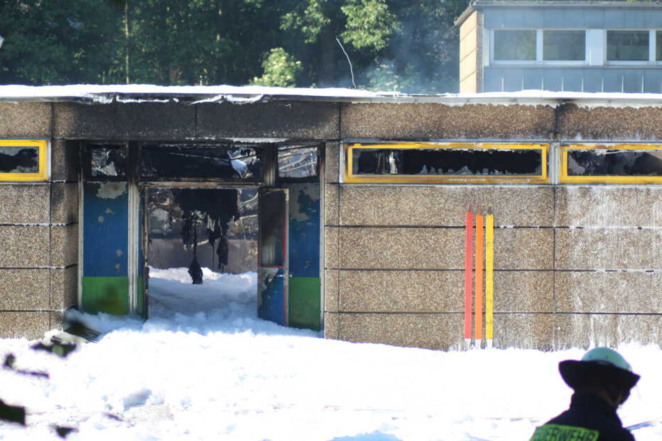 Durch den Brand entstand an der Grundschule in Erkrath ein hoher Sachschaden.