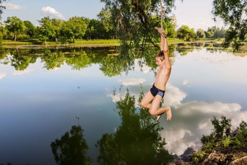 Bevor man ins Wasser springt, ist Abkühlung unabdingbar.
