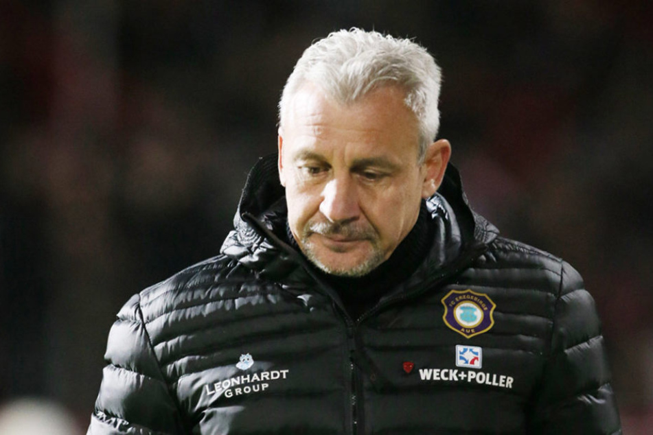 Trainer Dotchev ist derzeit vielbeschäftigt - vielleicht sogar zu viel...