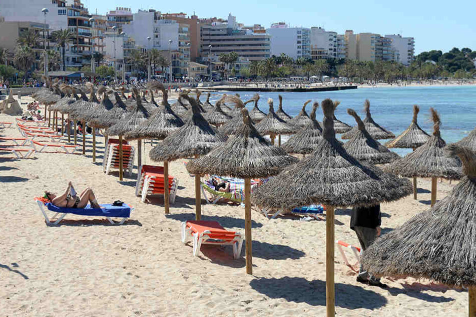 Bei einer Messerattacke auf Mallorca sind in der Nacht zum Montag zwei deutsche Touristen verletzt worden. (Symbolbild)