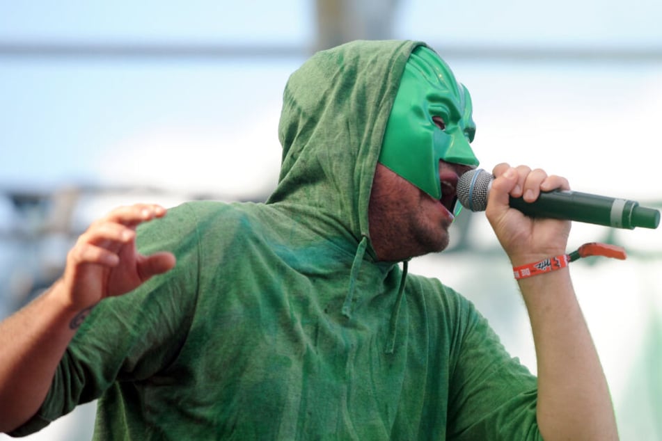 Marsimoto rappt bei einem Konzert. (Archivbild)