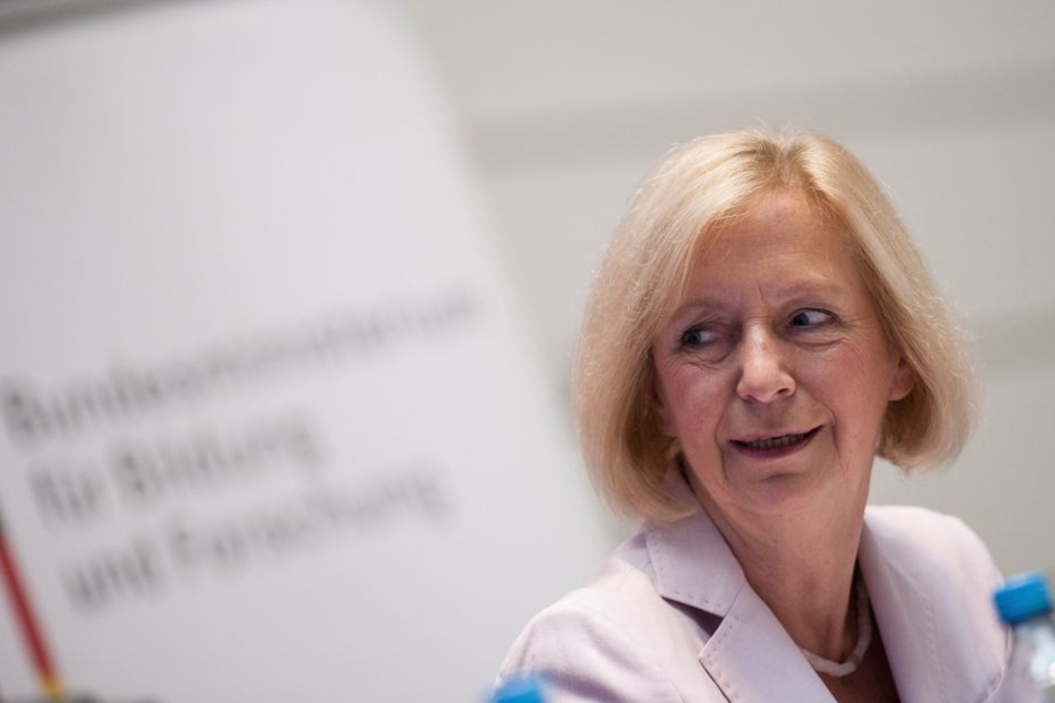 Aus dem Kreis der aktuellen Bundesregierung wird Bildungsministerin Johanna Wanka (CDU) zur Eröffnung erwartet.