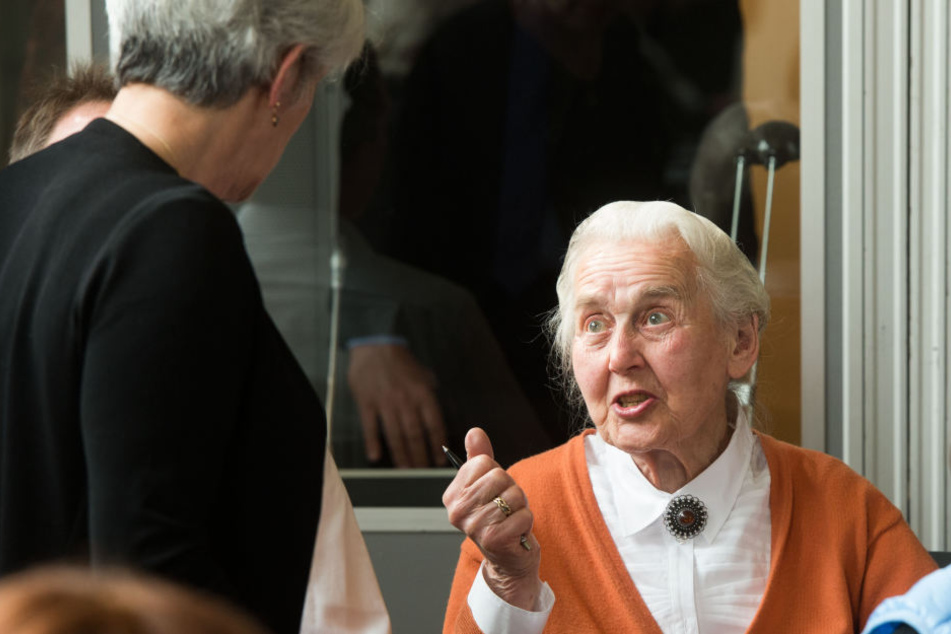 Die inzwischen 88-Jährige wurde bereits mehrfach wegen Volksverhetzung verurteilt.