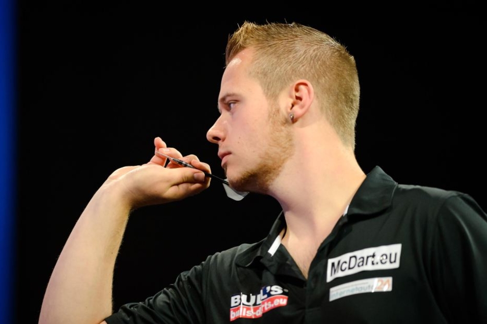 Viel mehr als einfach nur auf eine runde Scheibe werfen: Darts erfordert eine riesige Menge an Konzentration und Technik.