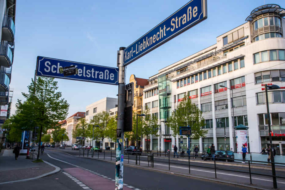 Auf der Karl-Liebknecht-Straße kam es am Donnerstagnachmittag zu eine schweren Verkehrsunglück. (Symbolbild)