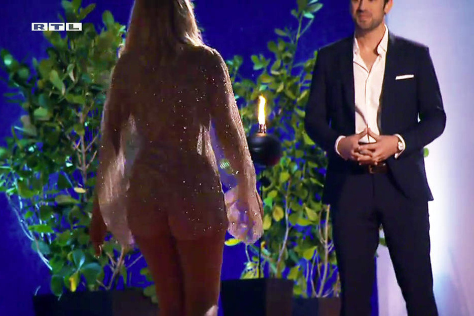 Hat die 23-jährige Jessi etwa ein zu kurzes Kleid getragen?