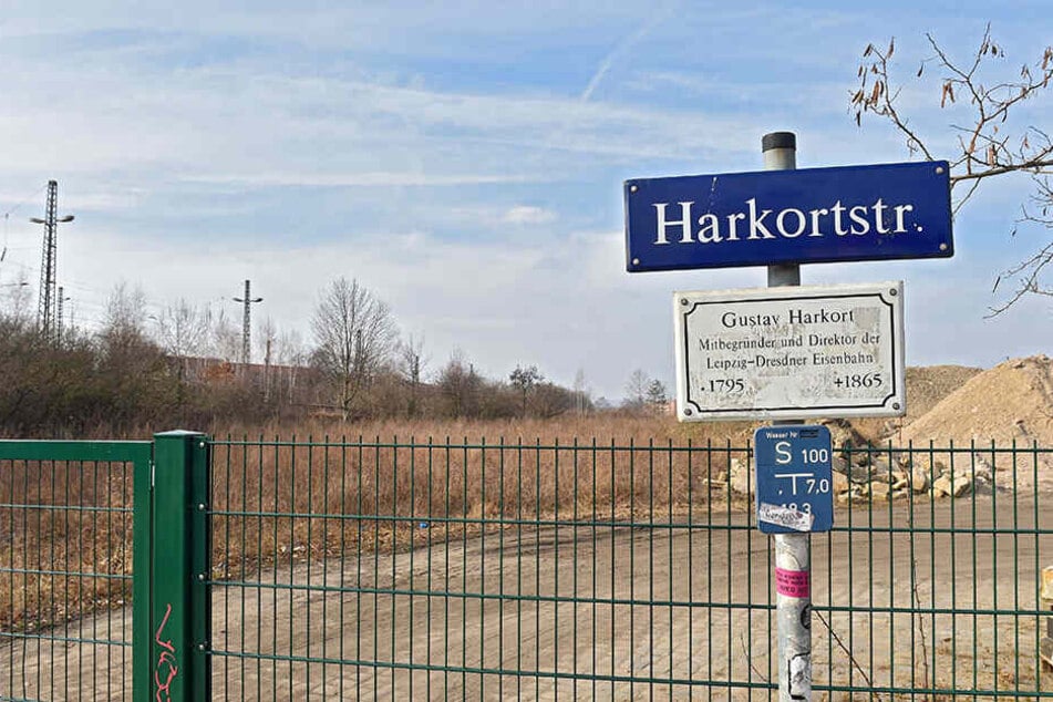 In letzter Minute steht der Rettungsplan: Möglichst an der Harkortstraße soll eine neue Schwimmhalle entstehen.