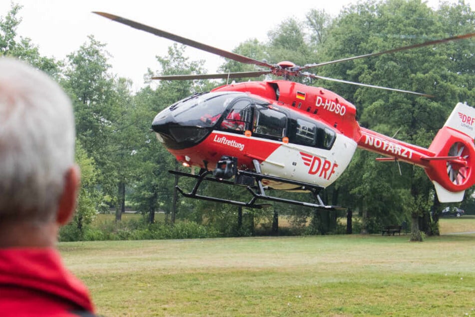 Die Kinder mussten in einem Hubschrauber in Kliniken gebracht werden. (Symbolbild)