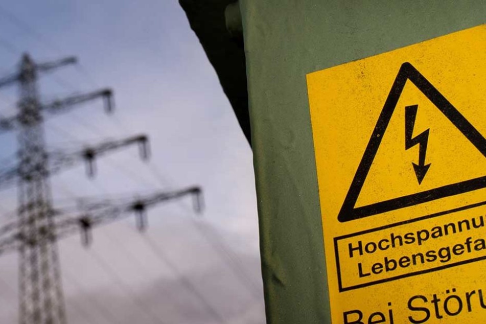 Die Polizei warnt eindringlich vor Leichtsinn an Hochspannungsleitungen.