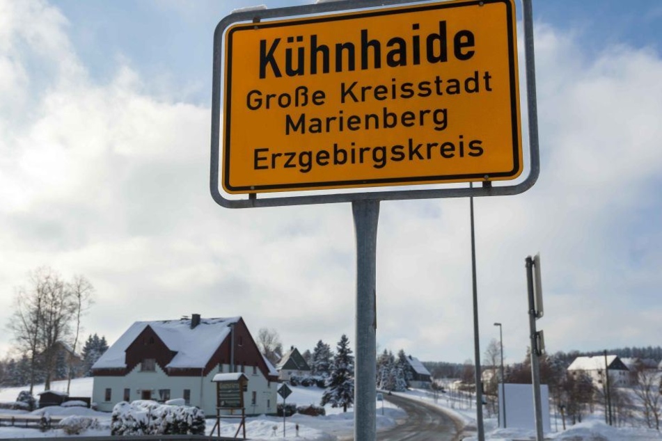 In Kühnhaide bei Marienberg im Erzgebirge lagen die Temperaturen am Mittwochmorgen um 7 Uhr bei -19,5 Grad Celsius in Bodennähe.