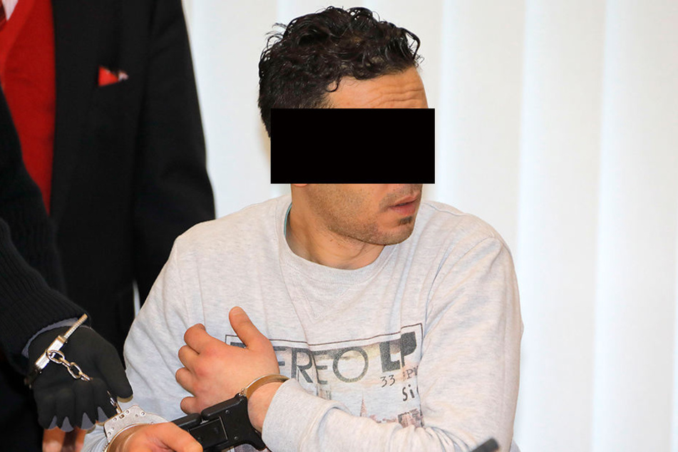 Mohammed B. (36) beging laut Anklage mindestens 13 Straftaten, muss sich seit gestern vorm Amtsgericht Chemnitz verantworten.