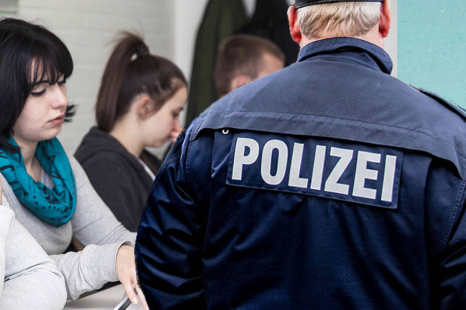 "Das ist vom Umstand her unglücklich gelaufen", sagte ein Sprecher des Regierungspräsidiums.