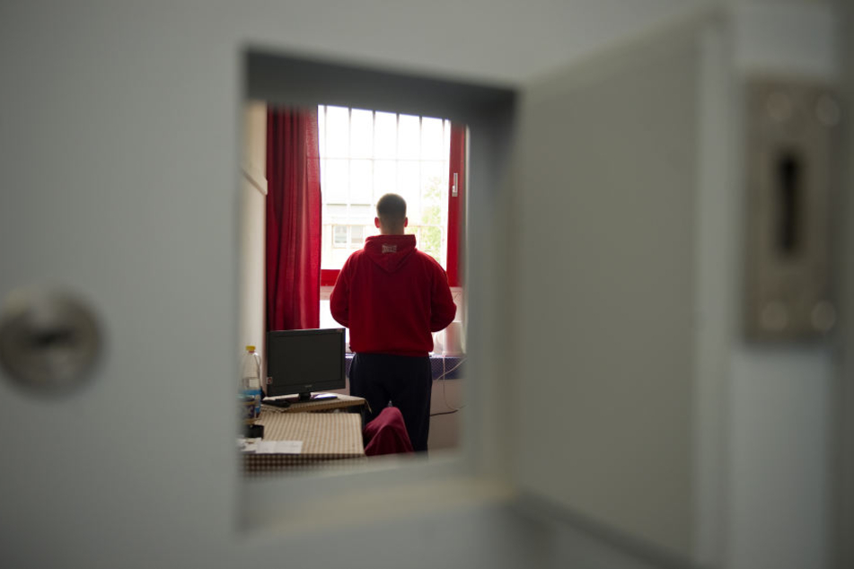 Der Bund der Strafvollzugsbediensteten Sachsen beklagt den Personalmangel in den Gefängnissen. (Symbolbild)
