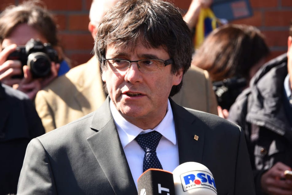 Carles Puigdemont wird aus der JVA Neumünster entlassen.