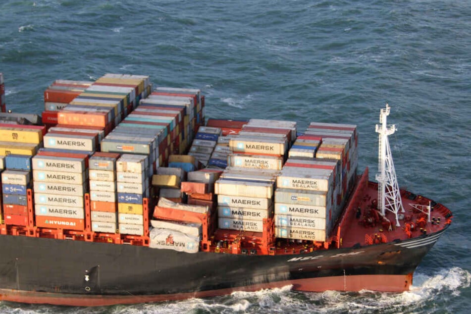 Die "MSC Zoe" verlor Anfang Januar 342 Container in der Nordsee. Weitere wurden beschädigt. (Archivbild)