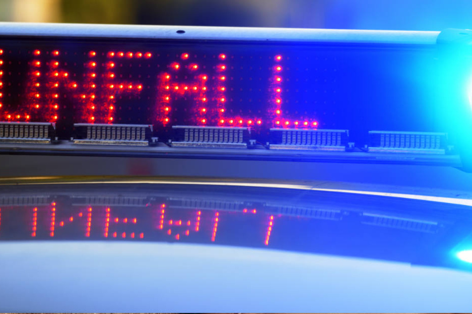 Durch den Unfall kam es zu einem kilometerlangen Stau auf der Autobahn 67 (Symbolbild).