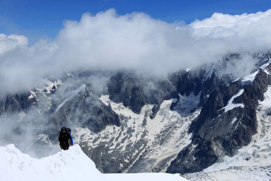 Am Montblanc wurden jetzt drei Leichen entdeckt.
