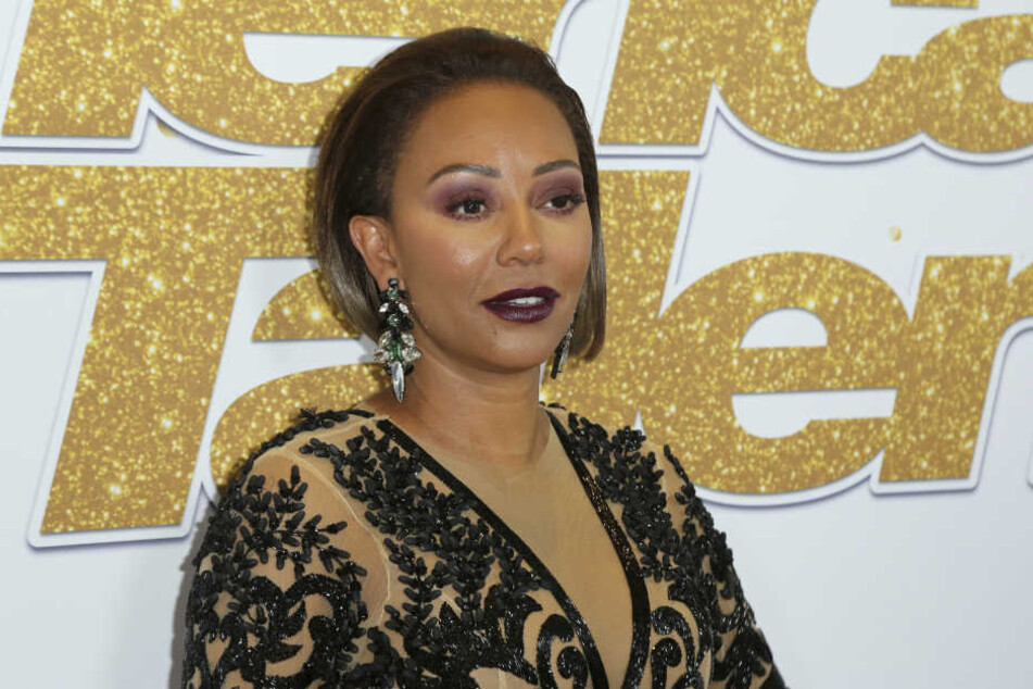 Mel B soll sich ständig betrunken und mit mehreren Männer am Tag Sex gehabt haben. Nun macht sie eine Therapie.