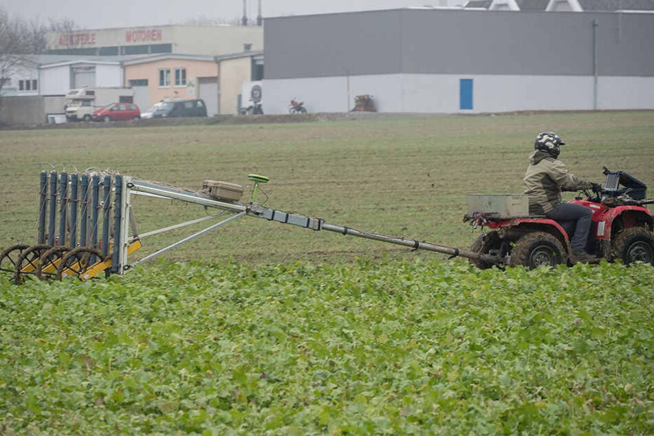 Um Daten zu sammeln fährt man schon einmal mit dem Quad über Felder.