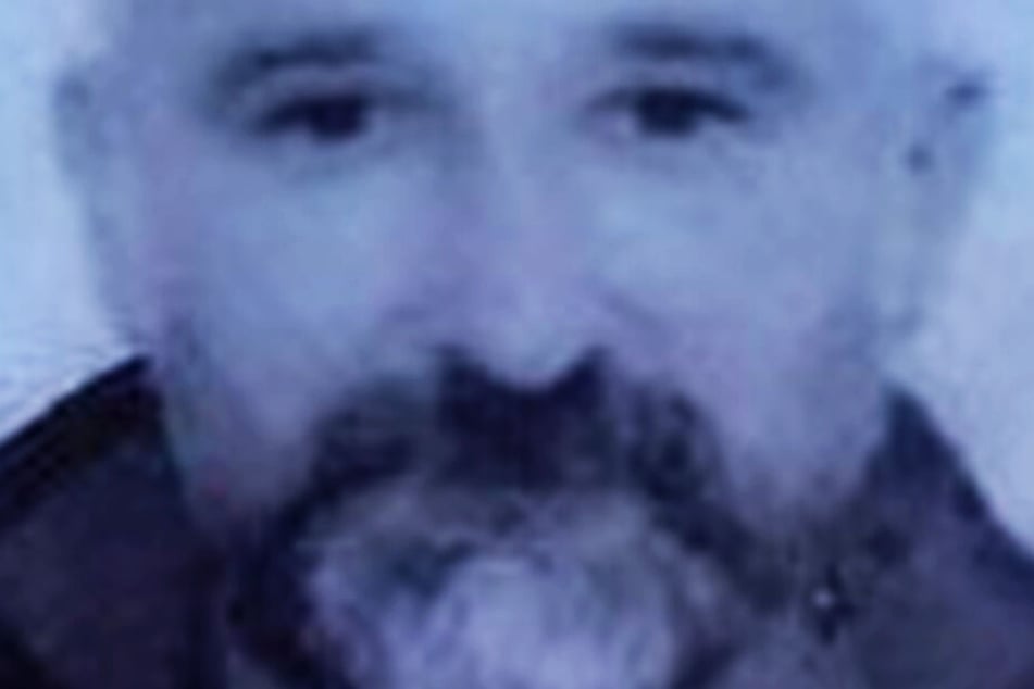 Der gesuchte Mann hat mehrfach Autokäufer getäuscht und betrogen.