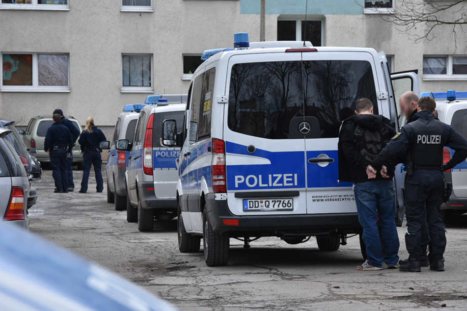 Die Polizei war am Donnerstag im Heckertgebiet im Großeinsatz.