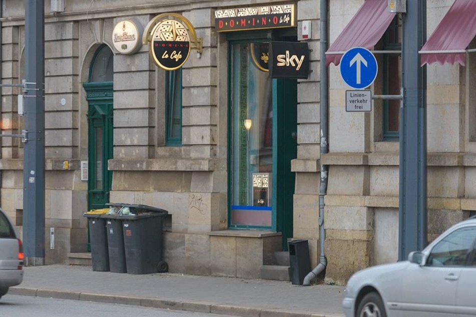 Die „Bar Domino“ an der Leipziger Straße soll eine Sozialberatung sein, allerdings gibt‘s auch Bier und Glücksspielautomaten.