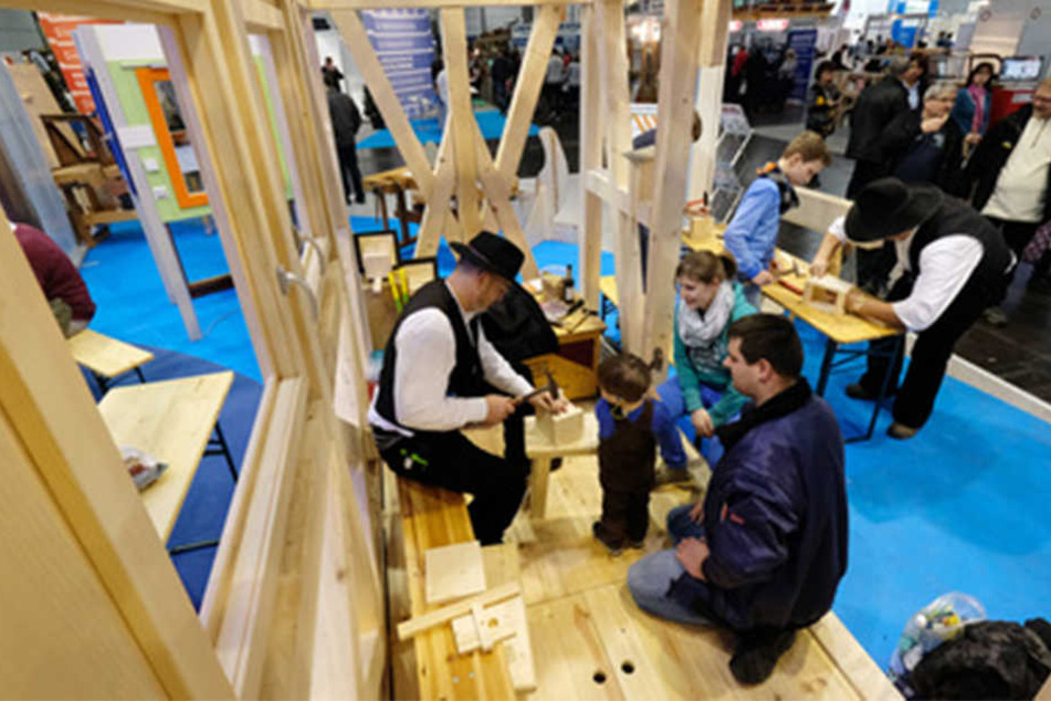 Tüfteln, werkeln, bauen: Auf der Mitteldeutschen Handwerksmesse fallen auch mal Späne.