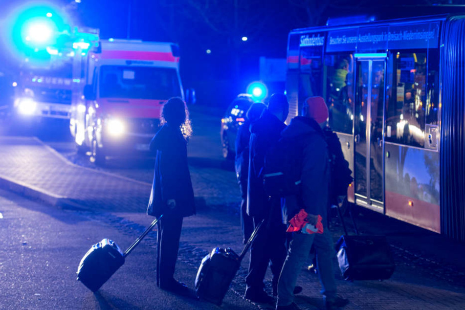 Ein Fernbus brachte die gestrandeten Bahnfahrer weiter.