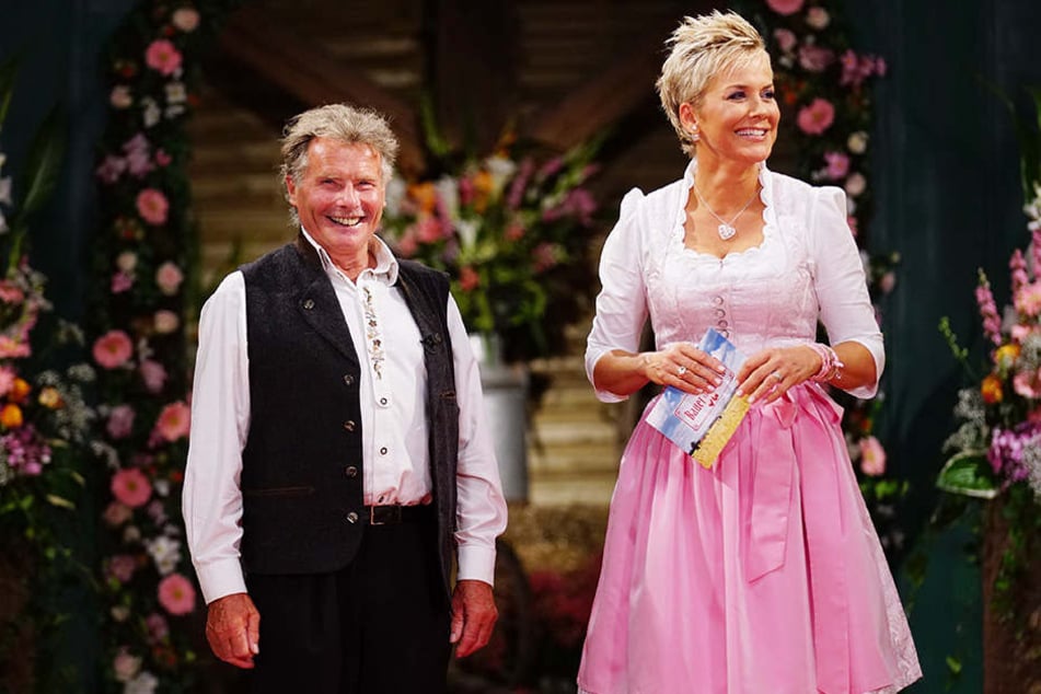 Moderatorin Inka Bause (47) spielt wieder Kupplerin - diesmal auch für Gerhard (76) aus dem Erzgebirge.