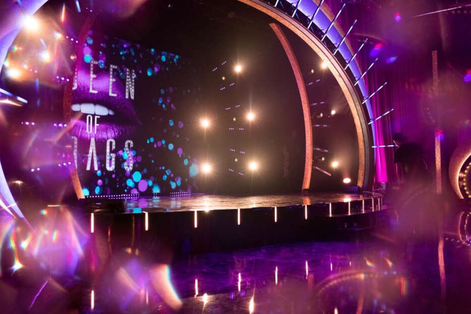 Auf dieser Bühne werden die Drag Queens wöchentlich performen.