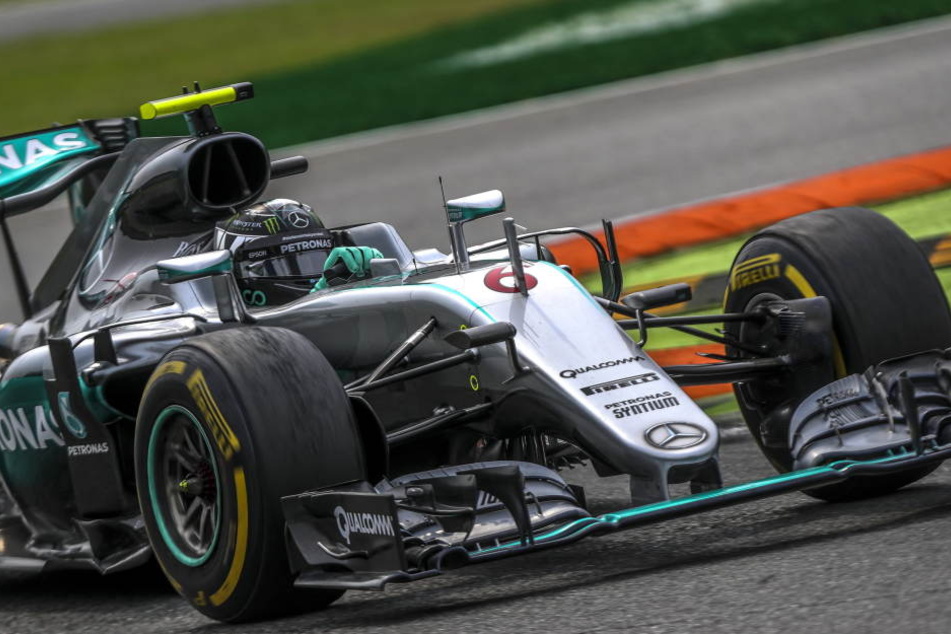 Nico Rosberg kam in Monza zu einem ungefährdeten Sieg, hat jetzt in der WM-Wertung nur noch zwei Punkte Rückstand auf Hamilton.