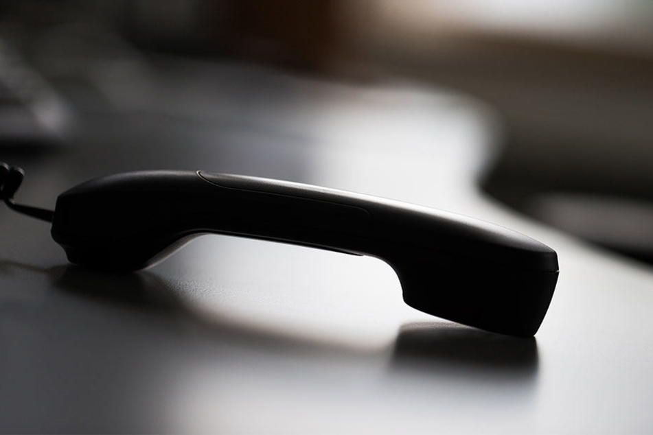 Die Betrüger wollen ihre Opfer meist durchs Telefon abzocken. (Symbolbild)