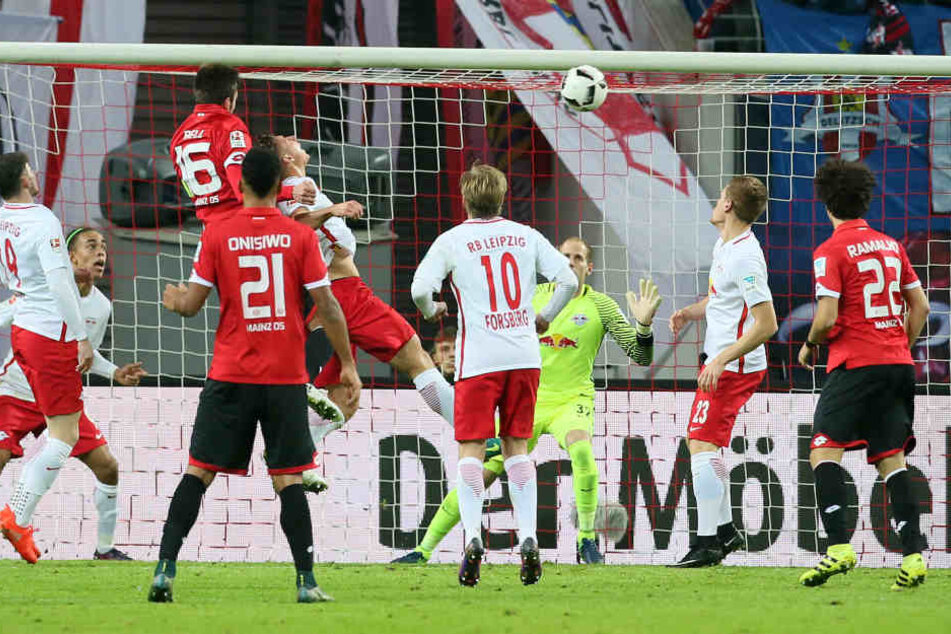 Bell verkürzte für den FSV aus Mainz auf 3:1.