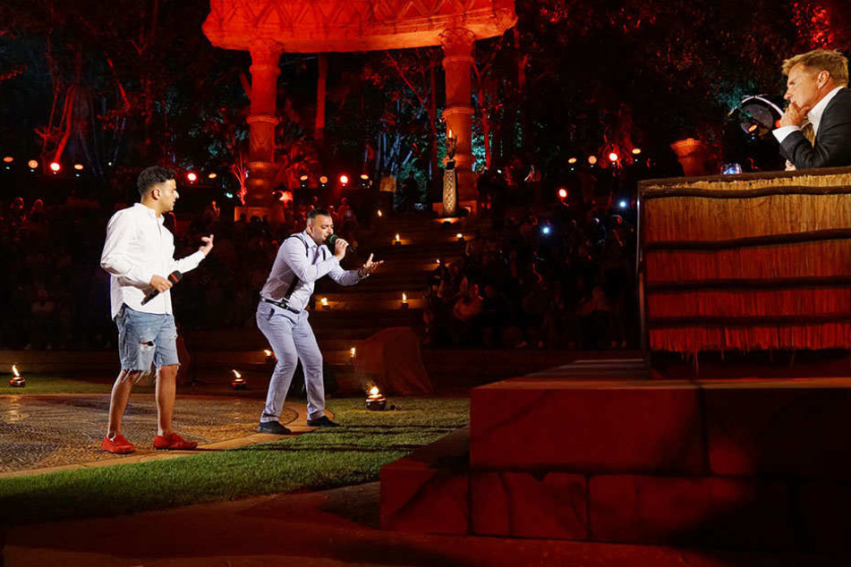 In der Amphi-Theater-Kulisse machten Mario und Farid (l.) den Anfang. Farid musste die Segel streichen. Sein Duell-Gegner kam weiter.