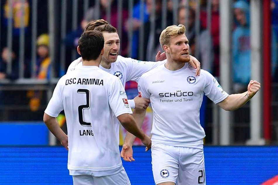 Und wieder war es Voglsammer: Der Spieler mit der Nummer 21 köpfte zum 1:0 ein.