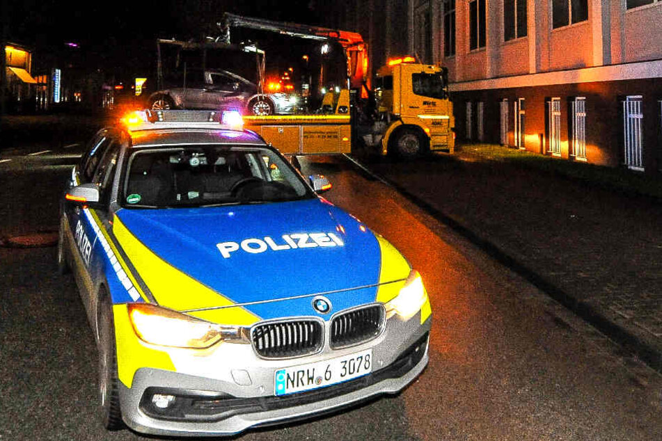 Die Polizei hat die Straße Am Stadtholz kurzzeitig abgesperrt.