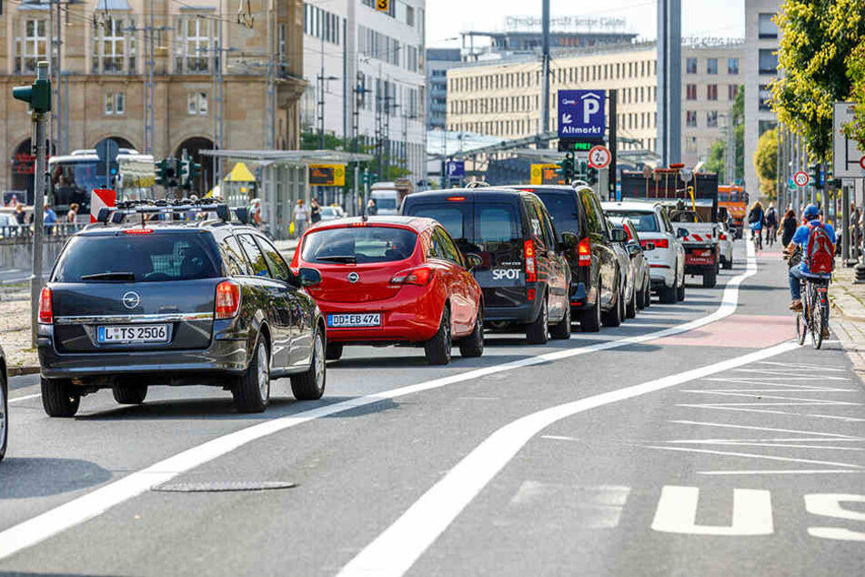 Stau auf der Wilsdruffer Straße gehört schon fast zum Stadtbild mit dazu.