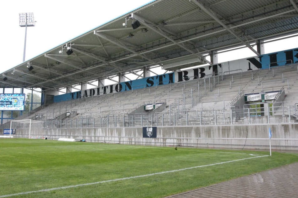 Blocksperre nach Nazi-Skandal, Die Südtribüne blieb beim heutigen Spiel leer.