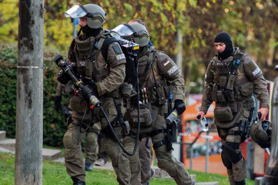 Das SEK kam zum Einsatz um den Täter zu überwältigen.