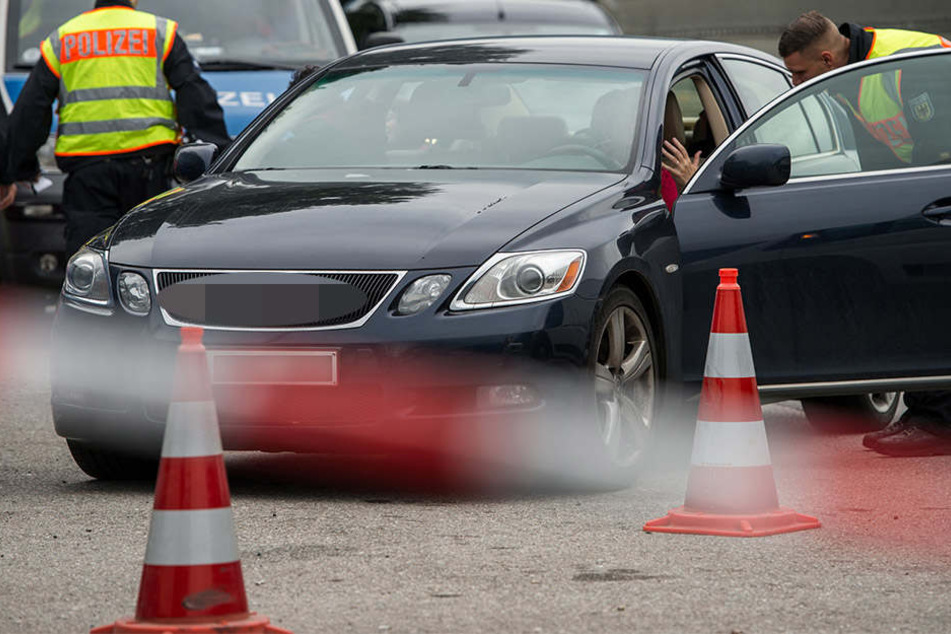 Die Polizei konnte am Sonntagmorgen eine Schleusung verhindern. (Symbolbild).